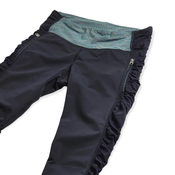 Lululemon Run In The Sun Crop - Picture 7 of 12